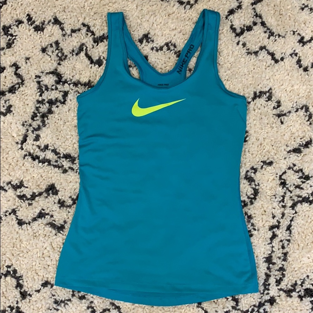 Nike pro exercise top